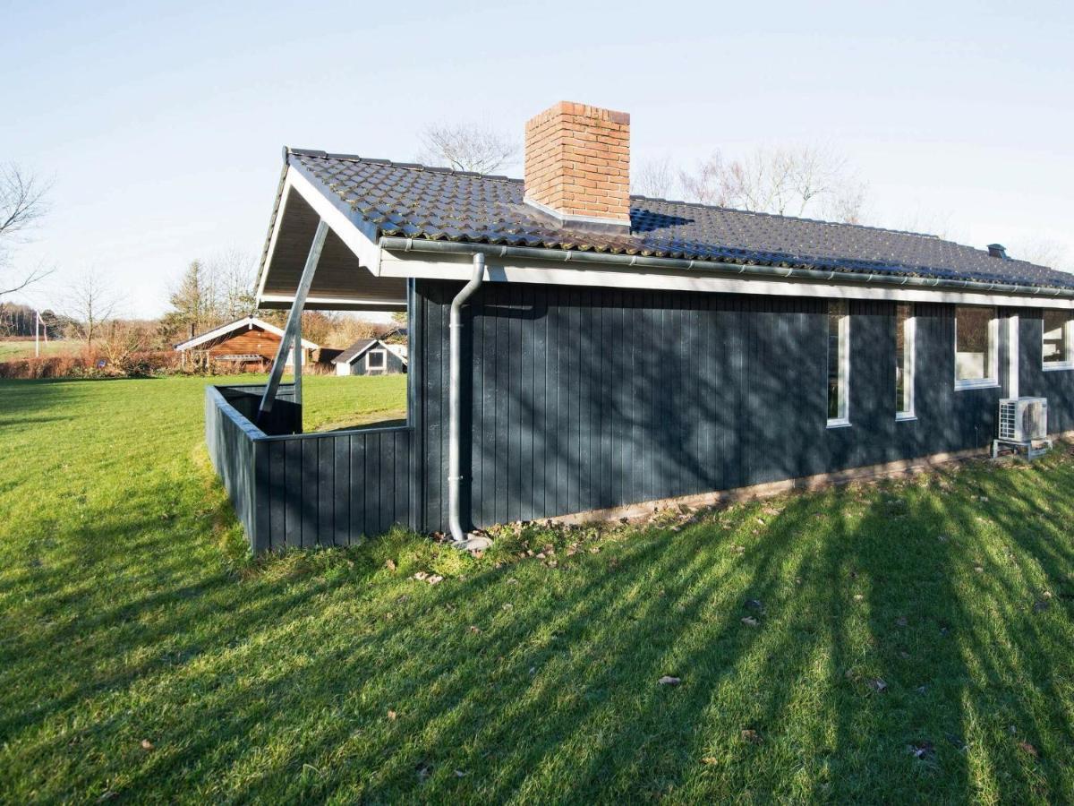 8 Person Holiday Home In B Rkop Egeskov  Exterior foto